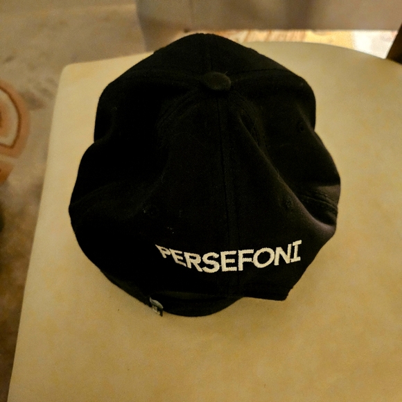 Northface Black OS Persefoni Authentic Hat - Picture 2 of 3